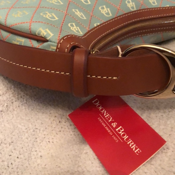 NEW! Never Used. Dooney & Bourke Hobo - Picture 5 of 7